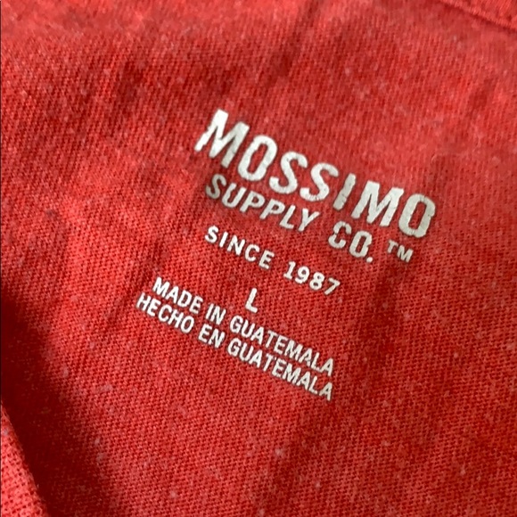 Red tee - Picture 3 of 3